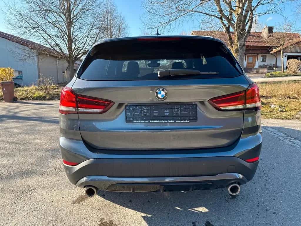 BMW X1 xDrive 20i Sport Line/Navi/R-Kam/LED/SHZ/Led. 07/2020-photo-4