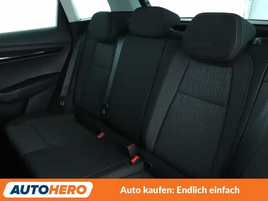 Skoda Karoq 1.5 TSI ACT Style*LED*ACC*PDC*SHZ*KLIMA* 08/2018-photo-13