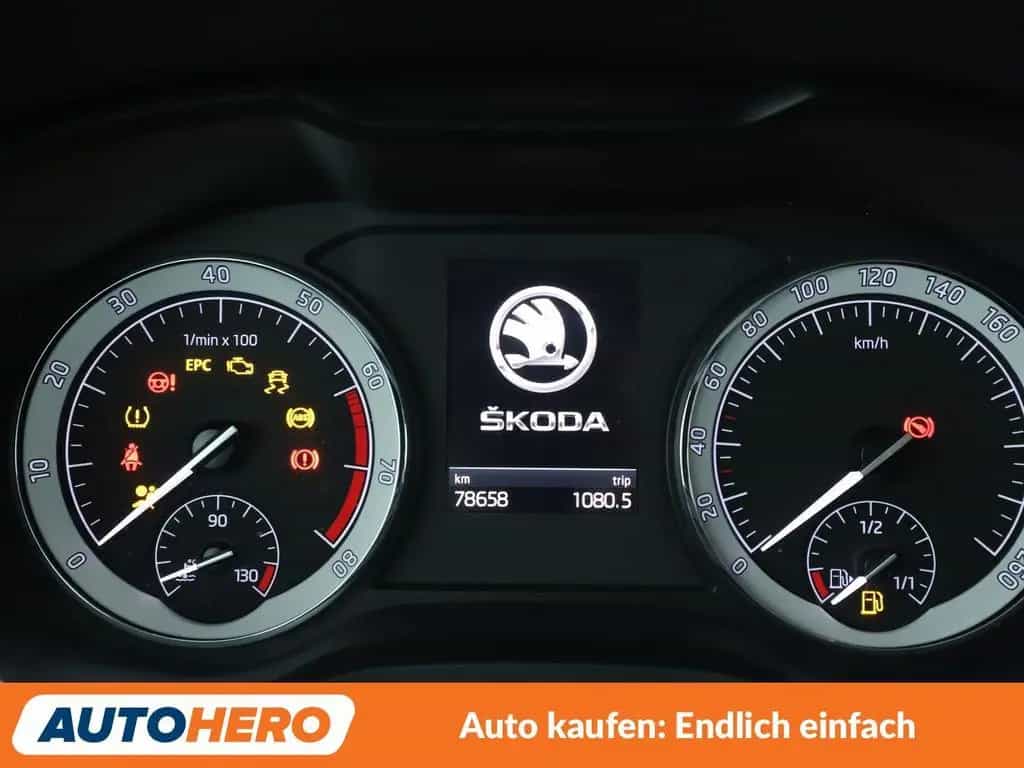 Skoda Karoq 1.5 TSI ACT Style*LED*ACC*PDC*SHZ*KLIMA* 08/2018-photo-19