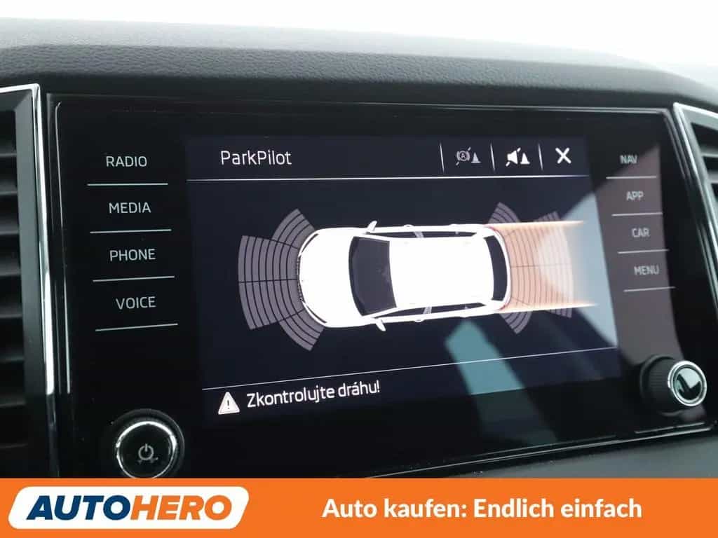 Skoda Karoq 1.5 TSI ACT Style*LED*ACC*PDC*SHZ*KLIMA* 08/2018-photo-21