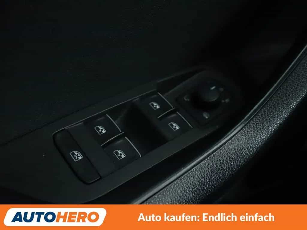 Skoda Karoq 1.5 TSI ACT Style*LED*ACC*PDC*SHZ*KLIMA* 08/2018-photo-24