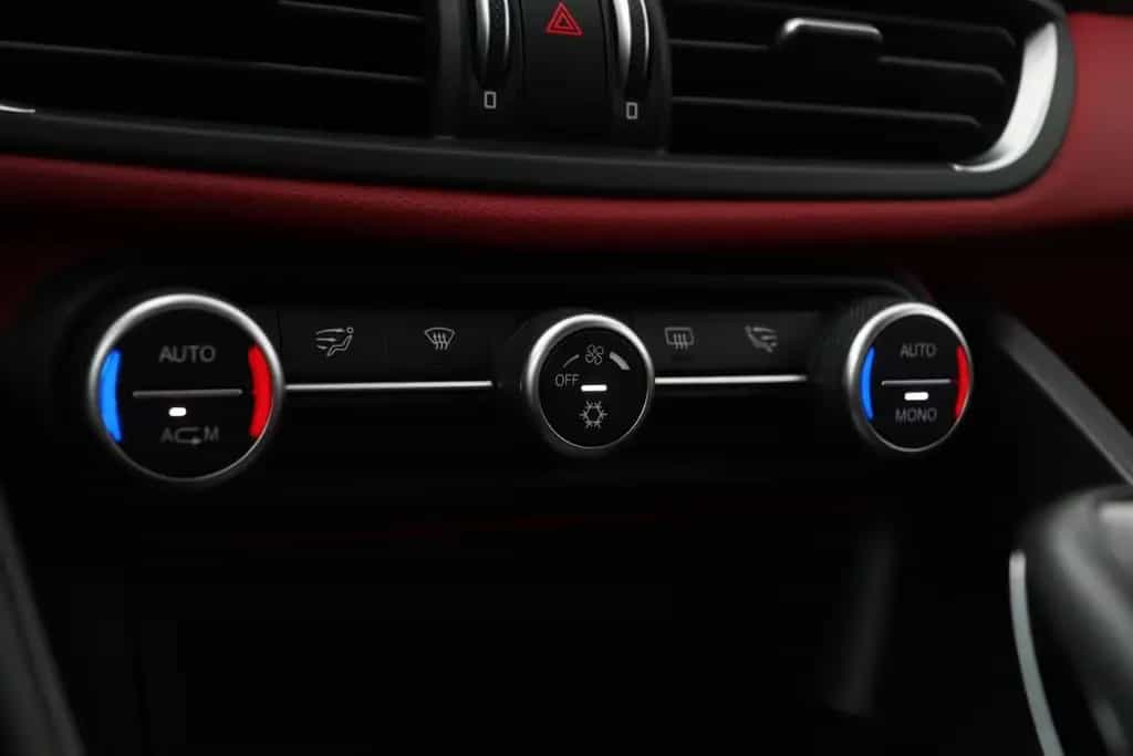Alfa Romeo Giulia 2.0T Super | AHK | kamera | Leder | Keyle 12/2016-photo-25