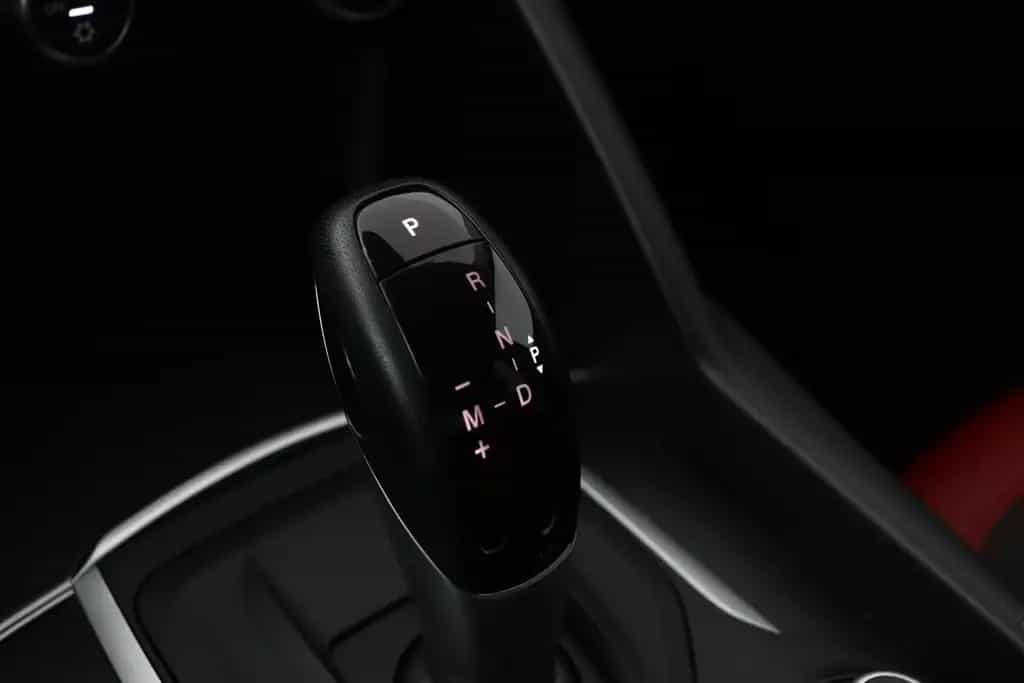 Alfa Romeo Giulia 2.0T Super | AHK | kamera | Leder | Keyle 12/2016-photo-26