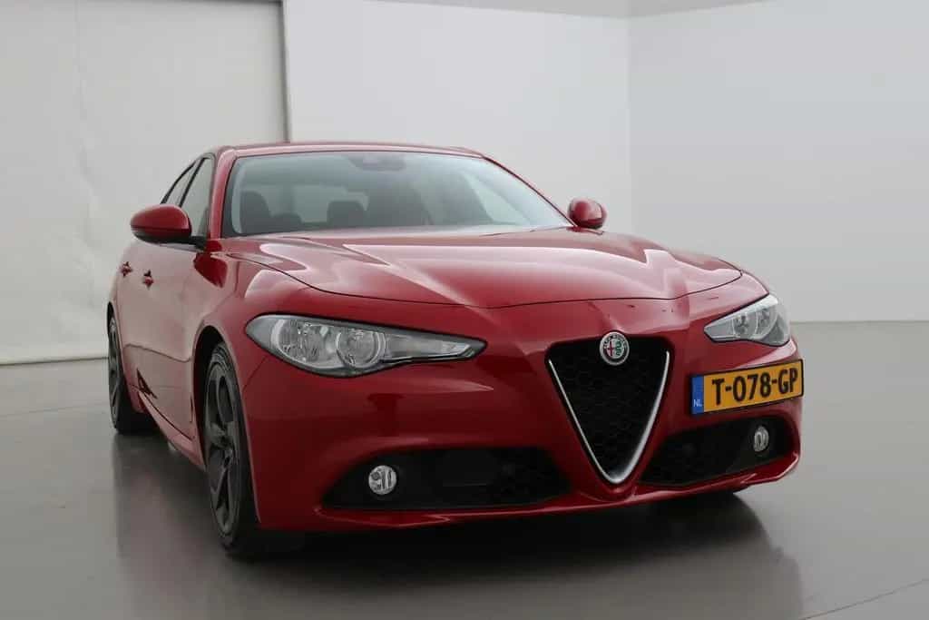Alfa Romeo Giulia 2.0T Super | AHK | kamera | Leder | Keyle 12/2016-photo-41