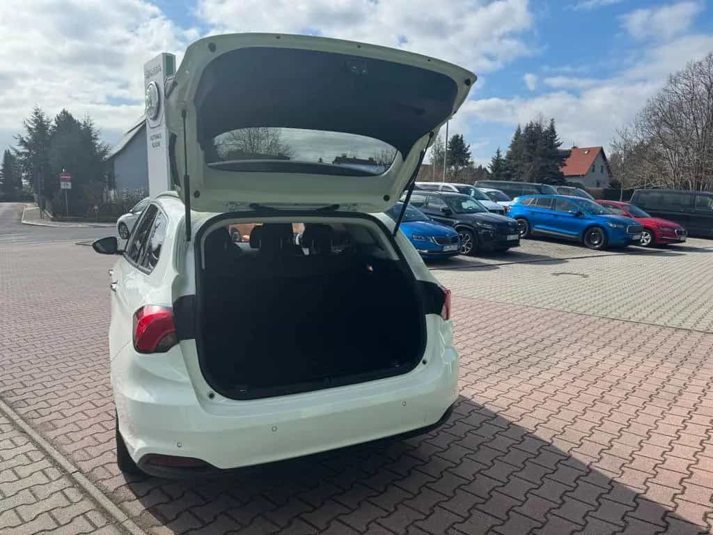 Fiat Tipo Easy 1.4 TSI 88 kW 120 PS 07/2017-photo-18
