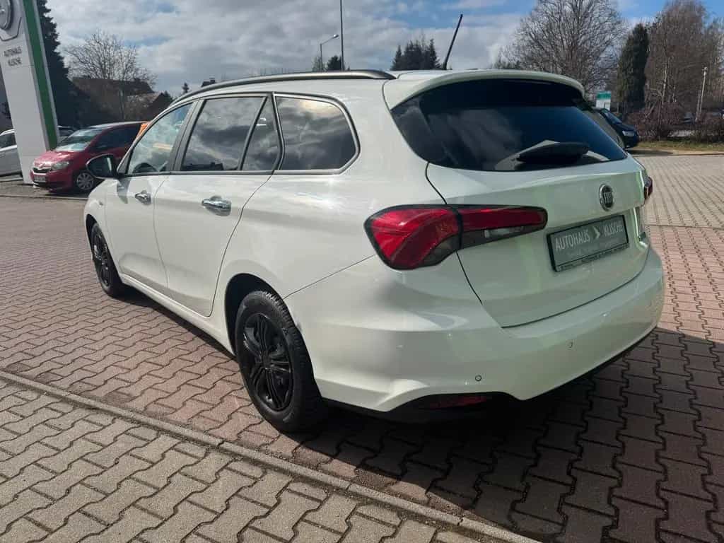 Fiat Tipo Easy 1.4 TSI 88 kW 120 PS 07/2017-photo-4