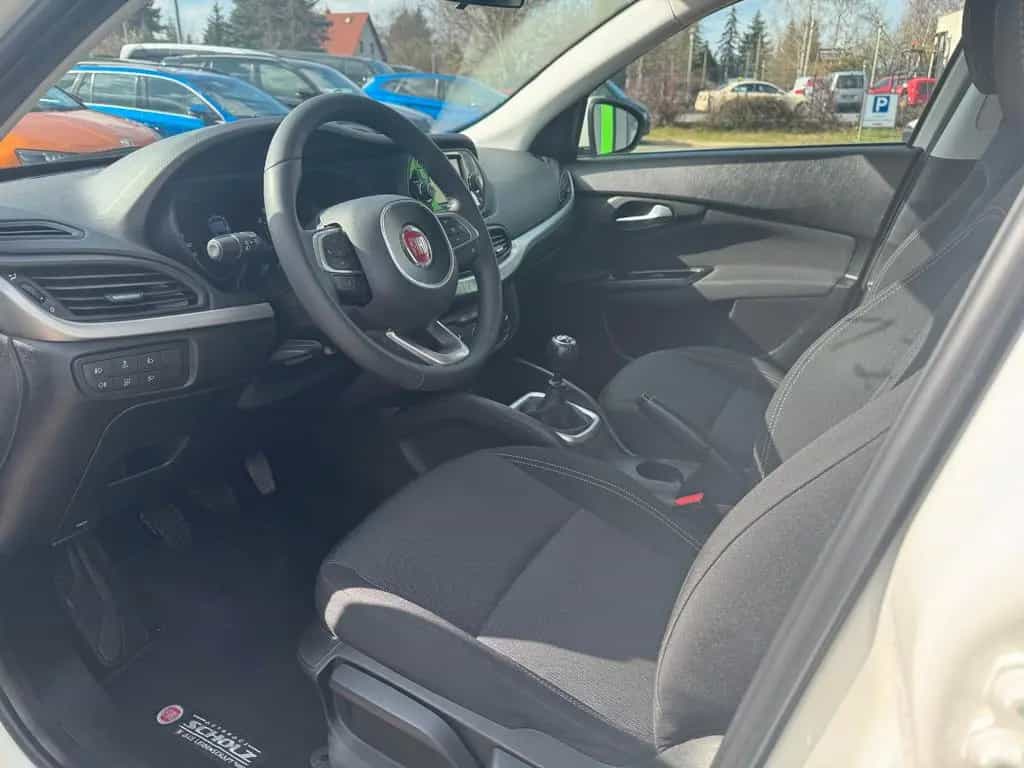 Fiat Tipo Easy 1.4 TSI 88 kW 120 PS 07/2017-photo-5