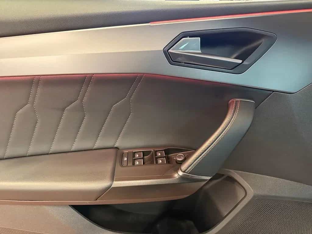 Cupra Leon 1.5 eTSI DSG LED Navi ACC RFK Beats ACC AUT 02/2024-photo-11