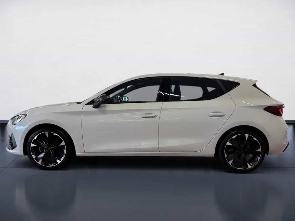 Cupra Leon 1.5 eTSI DSG LED Navi ACC RFK Beats ACC AUT 02/2024-photo-2