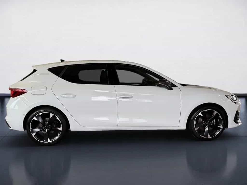 Cupra Leon 1.5 eTSI DSG LED Navi ACC RFK Beats ACC AUT 02/2024-photo-6