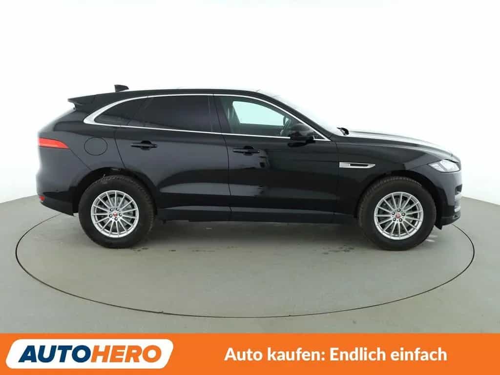 Jaguar F-Pace 20d Prestige AWD Aut.*NAVI*BiXENON*CAM* 06/2017-photo-6