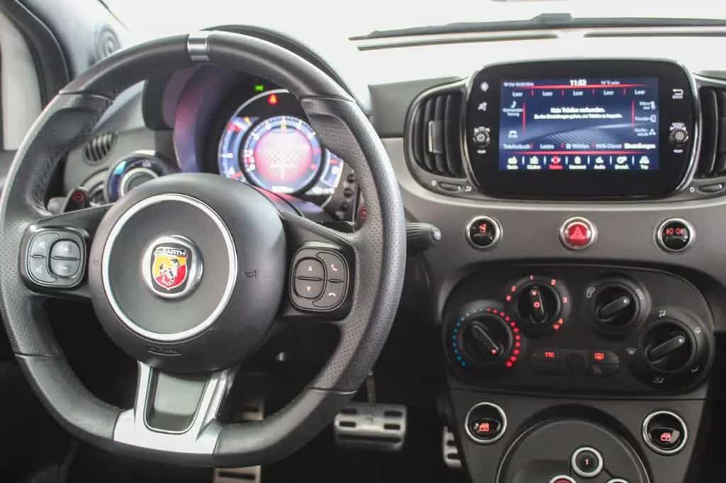 Abarth 595 Automatik PDC Komfort-Paket 1.Hand TÜV neu 03/2023-photo-10