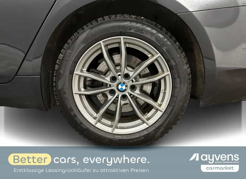 BMW 5 Series 520 520d Touring Aut. 12/2022-photo-4
