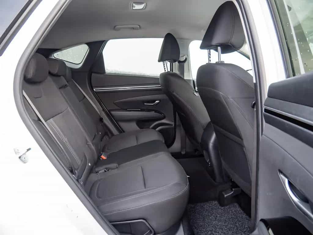 Hyundai TUCSON 1.6 Trend Mild-Hybrid 2WD NAVI ACC LED 12/2023-photo-9