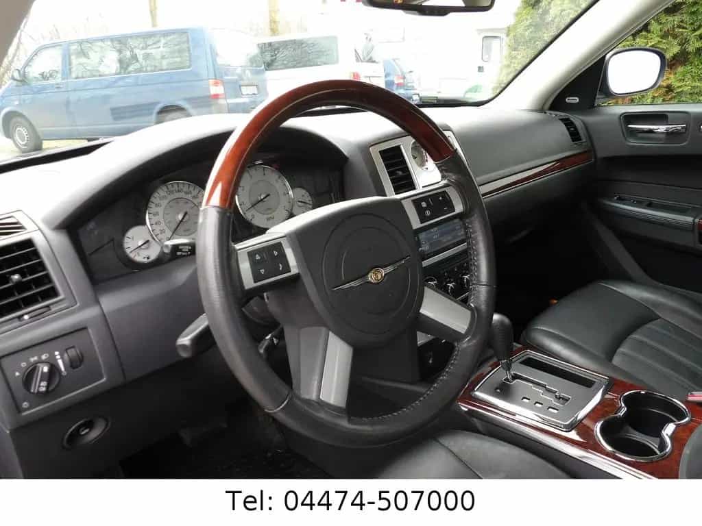 Chrysler 300C "Police Interceptor" Leder ACC Traumzustand 04/2010-photo-11