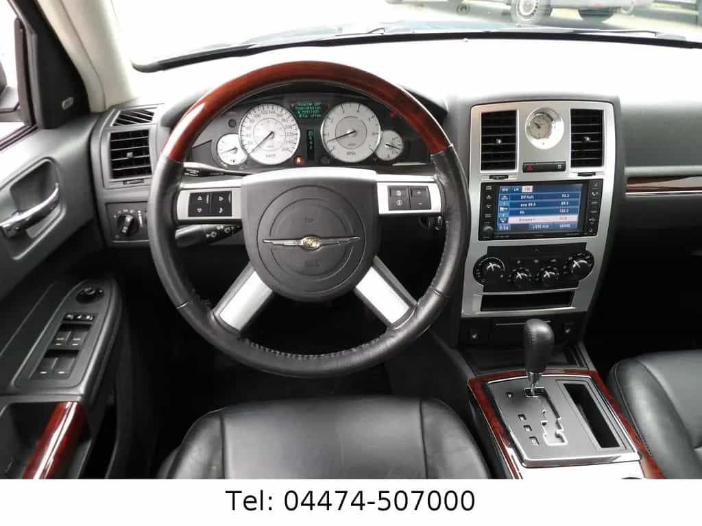 Chrysler 300C "Police Interceptor" Leder ACC Traumzustand 04/2010-photo-4