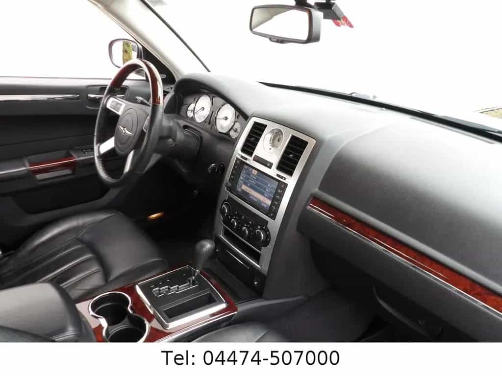 Chrysler 300C "Police Interceptor" Leder ACC Traumzustand 04/2010-photo-8