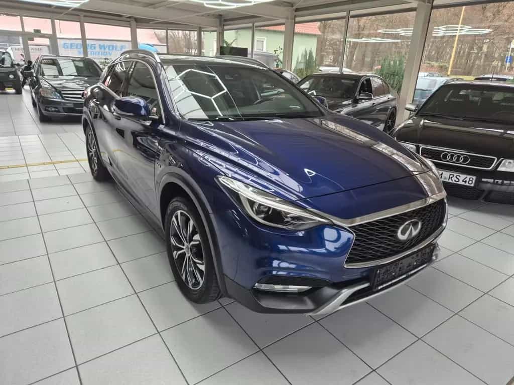 Infiniti QX30 4X4,AHK,PANO,ALU,STANDHZG 11/2016-photo-0