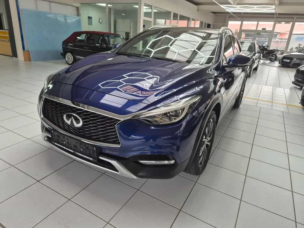 Infiniti QX30 4X4,AHK,PANO,ALU,STANDHZG 11/2016-photo-1