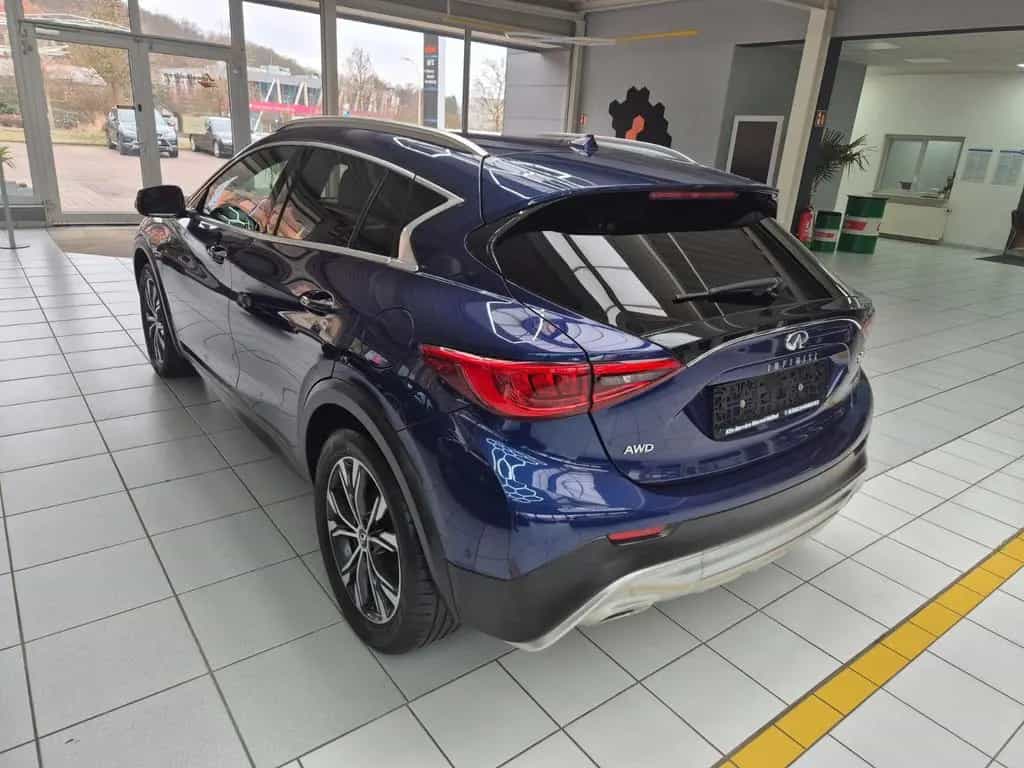 Infiniti QX30 4X4,AHK,PANO,ALU,STANDHZG 11/2016-photo-2