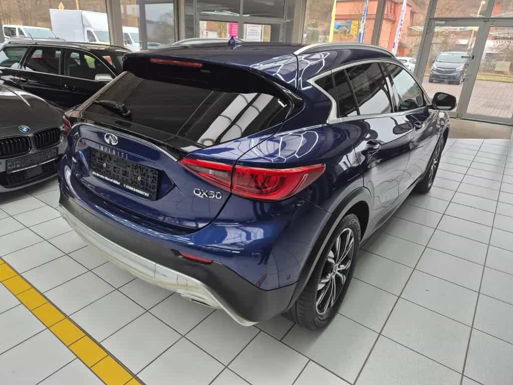 Infiniti QX30 4X4,AHK,PANO,ALU,STANDHZG 11/2016-photo-3