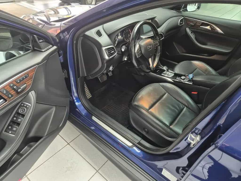 Infiniti QX30 4X4,AHK,PANO,ALU,STANDHZG 11/2016-photo-8