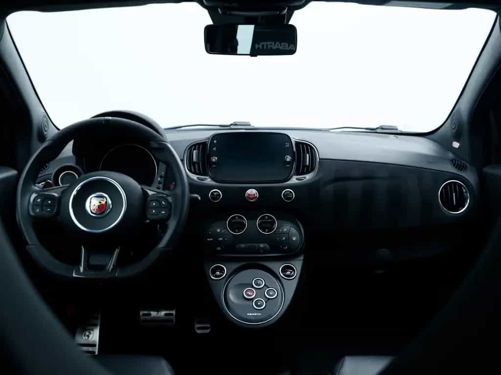 Abarth 695 Turismo 1.4 T-Jet Dualogic 02/2023-photo-10