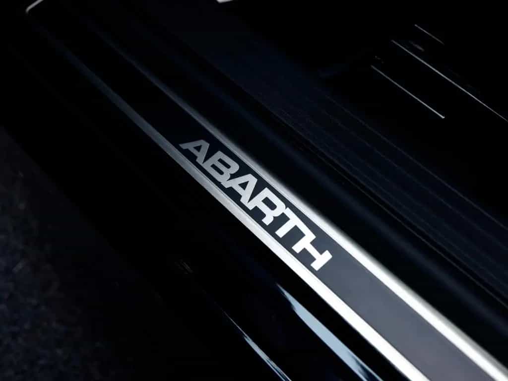 Abarth 695 Turismo 1.4 T-Jet Dualogic 02/2023-photo-24