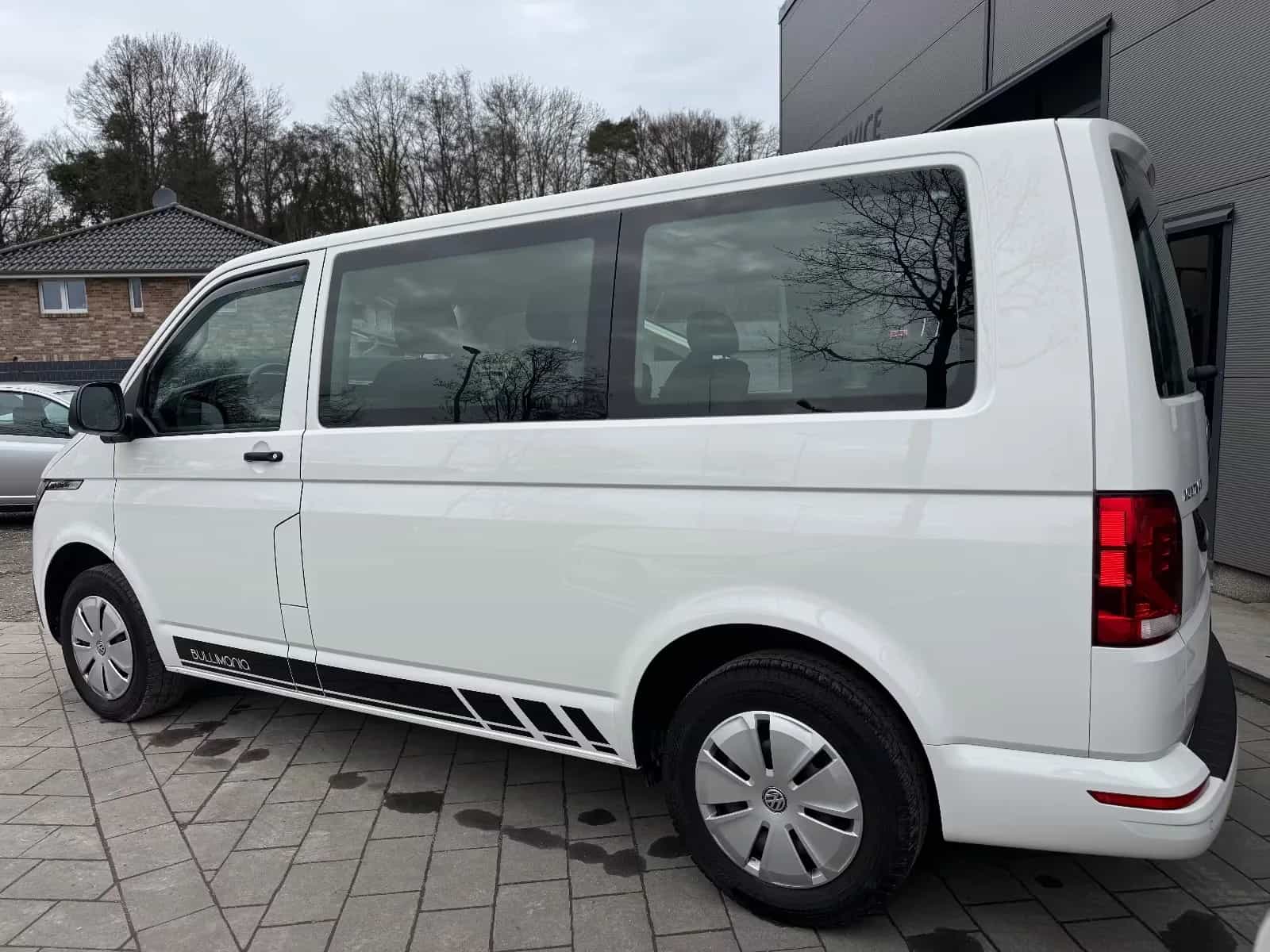 Volkswagen Transporter Multivan 12/2020-photo-5