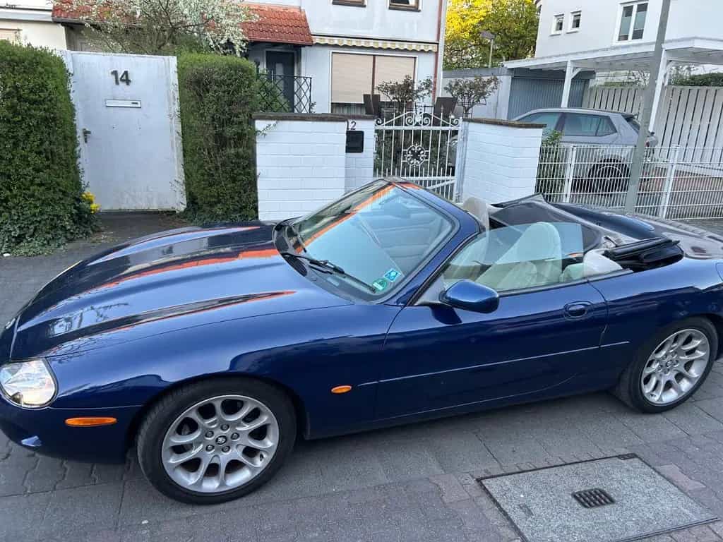 Jaguar XK8 Cabriolet/Rechtslenker TÜV 08.26 09/2000-photo-0