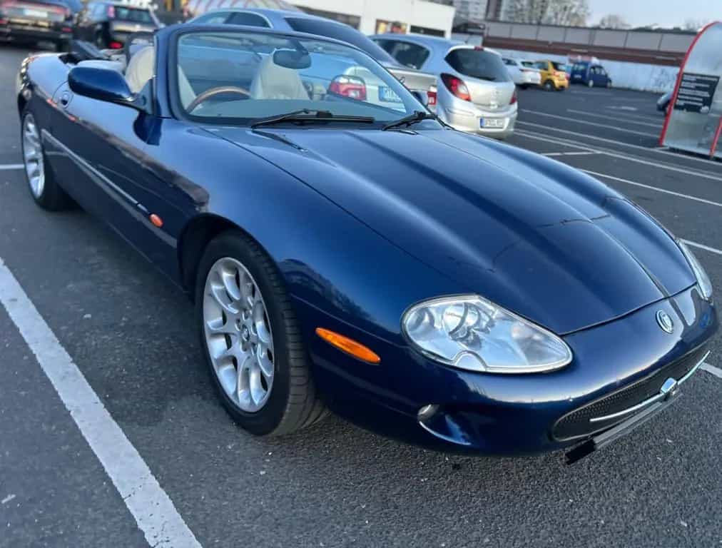 Jaguar XK8 Cabriolet/Rechtslenker TÜV 08.26 09/2000-photo-2