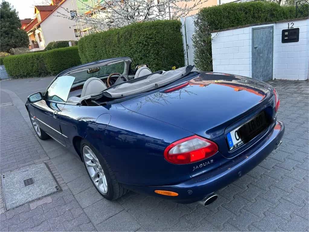 Jaguar XK8 Cabriolet/Rechtslenker TÜV 08.26 09/2000-photo-4