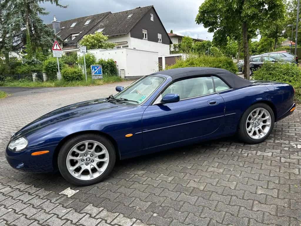 Jaguar XK8 Cabriolet/Rechtslenker TÜV 08.26 09/2000-photo-9