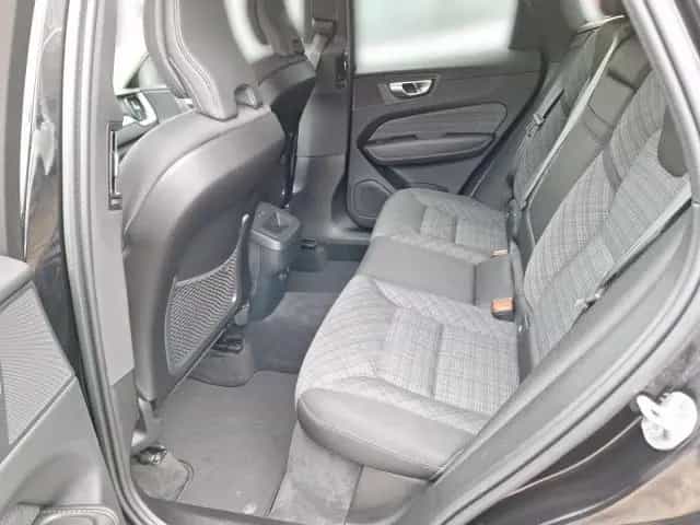 Volvo XC60 Core B4 Diesel AWD *LED*Standheizung* 06/2023-photo-10