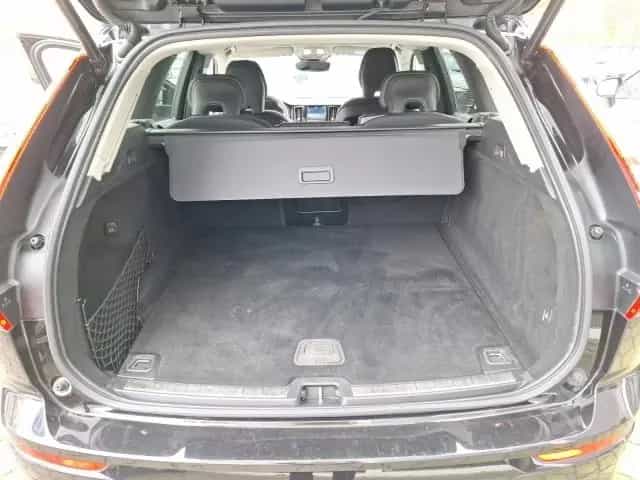 Volvo XC60 Core B4 Diesel AWD *LED*Standheizung* 06/2023-photo-11