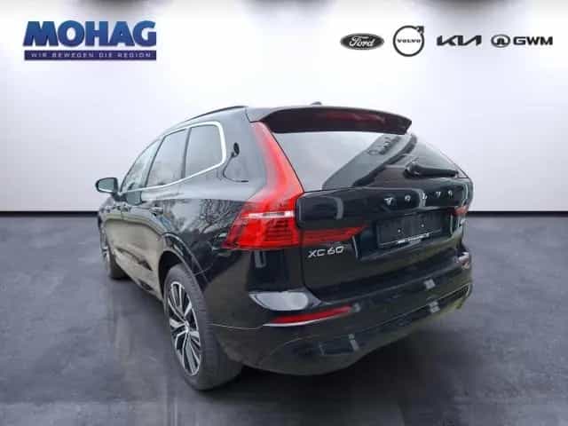 Volvo XC60 Core B4 Diesel AWD *LED*Standheizung* 06/2023-photo-3