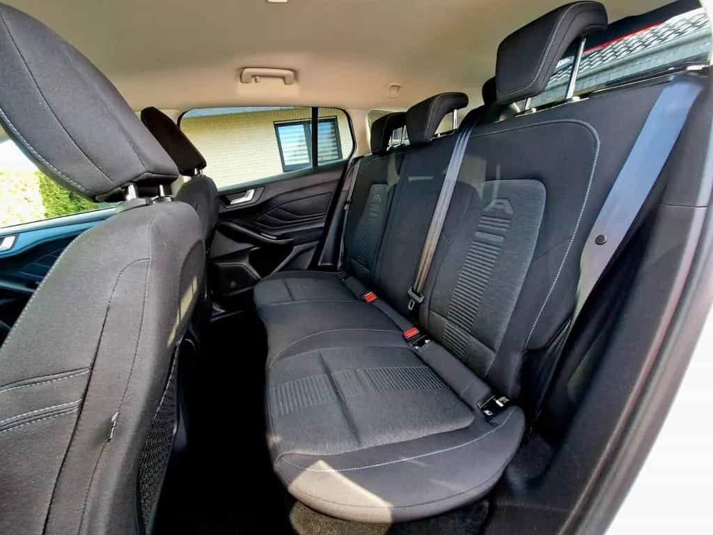 Ford Focus Turnier Active (1.Hand, AHK, LED, Navi) 11/2020-photo-12