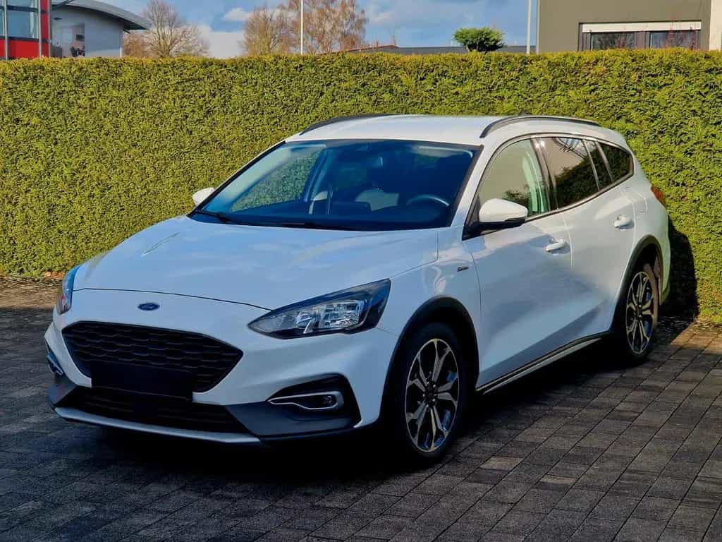 Ford Focus Turnier Active (1.Hand, AHK, LED, Navi) 11/2020-photo-2