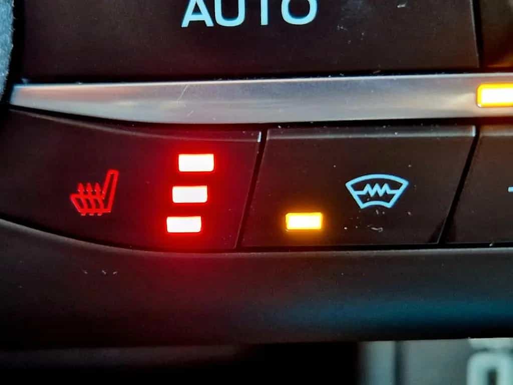 Ford Focus Turnier Active (1.Hand, AHK, LED, Navi) 11/2020-photo-34