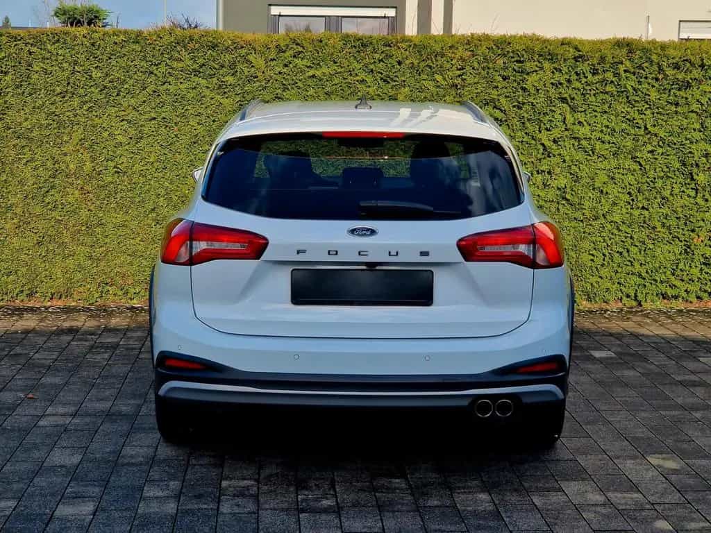 Ford Focus Turnier Active (1.Hand, AHK, LED, Navi) 11/2020-photo-5