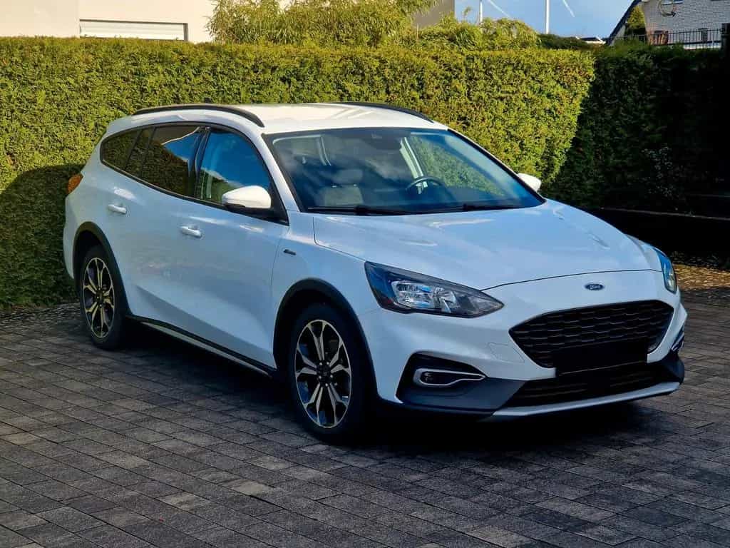 Ford Focus Turnier Active (1.Hand, AHK, LED, Navi) 11/2020-photo-8