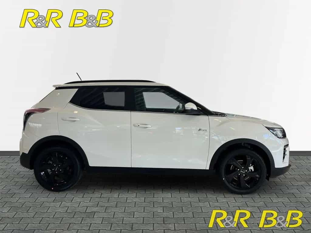 KGM Tivoli Nomad+ 1.5 GDI NAVI+CARPLAY+DAB+BT+KLIMA+ null-photo-3