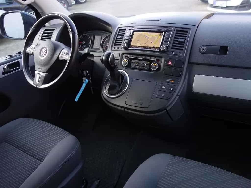 Volkswagen Multivan 12/2014-photo-11
