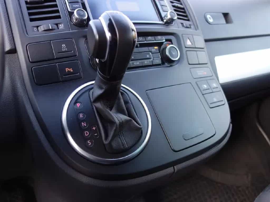 Volkswagen Multivan 12/2014-photo-16