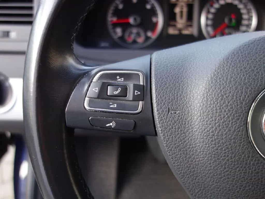 Volkswagen Multivan 12/2014-photo-17
