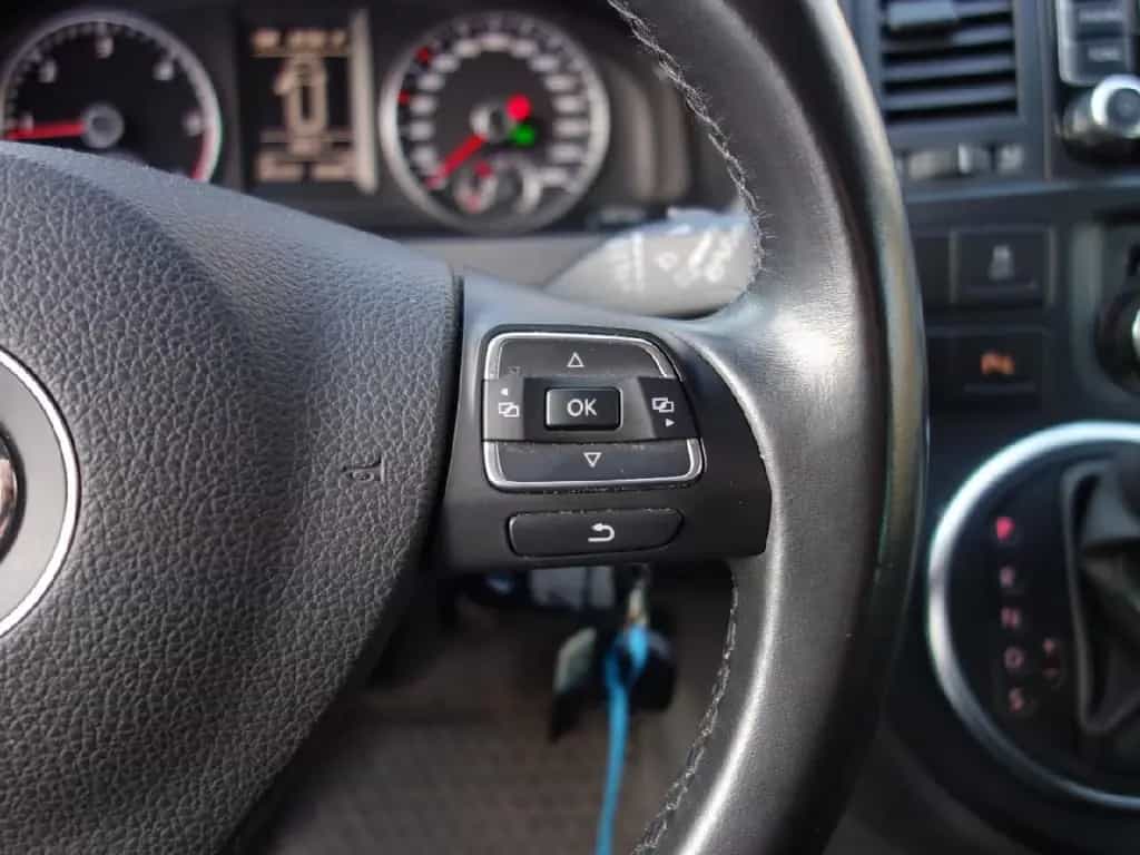 Volkswagen Multivan 12/2014-photo-18