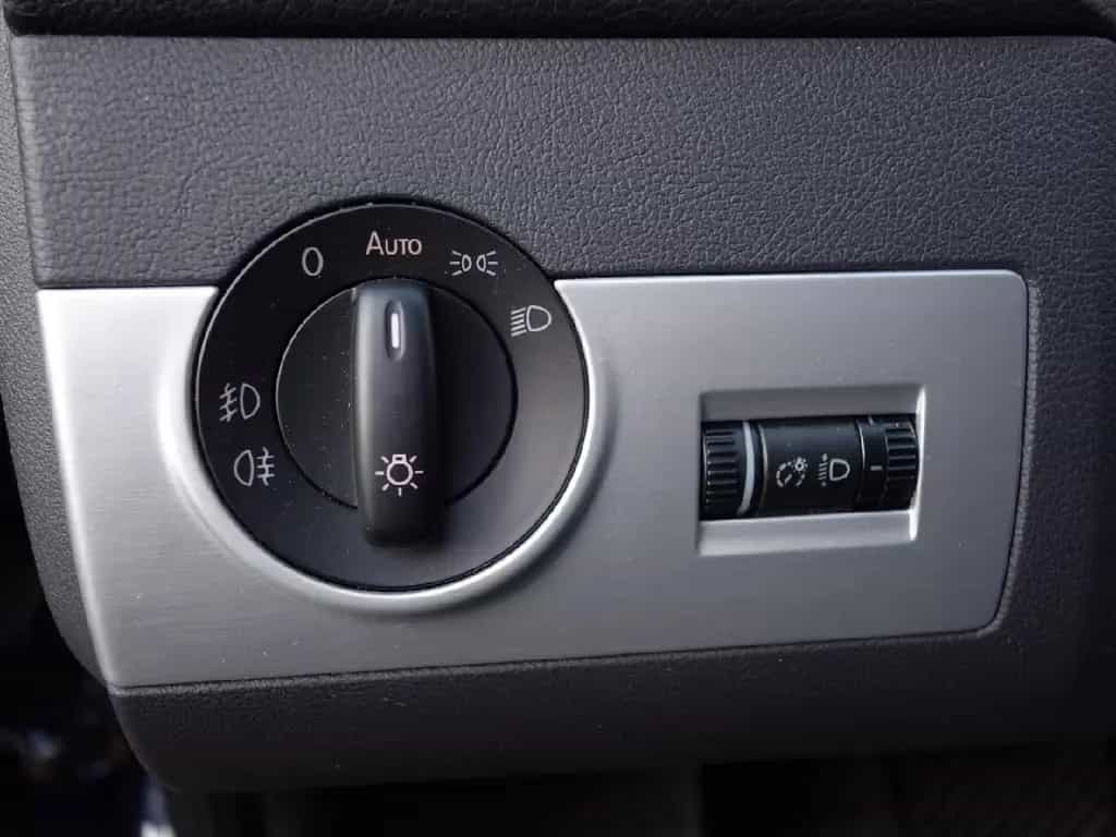 Volkswagen Multivan 12/2014-photo-23