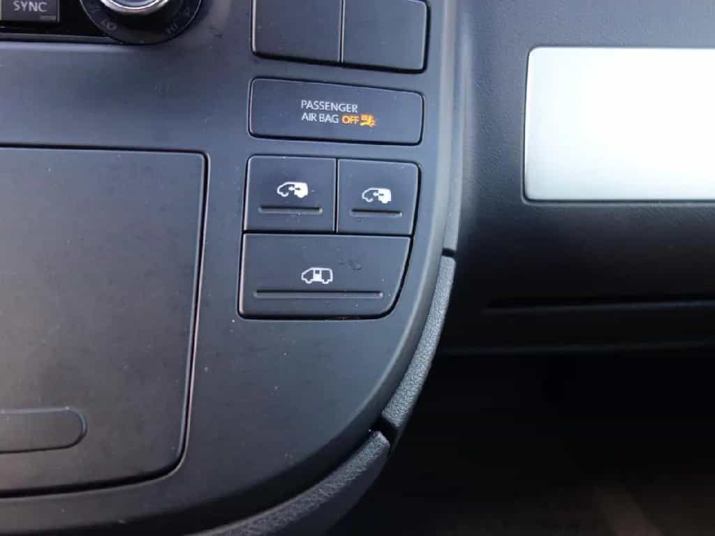 Volkswagen Multivan 12/2014-photo-26