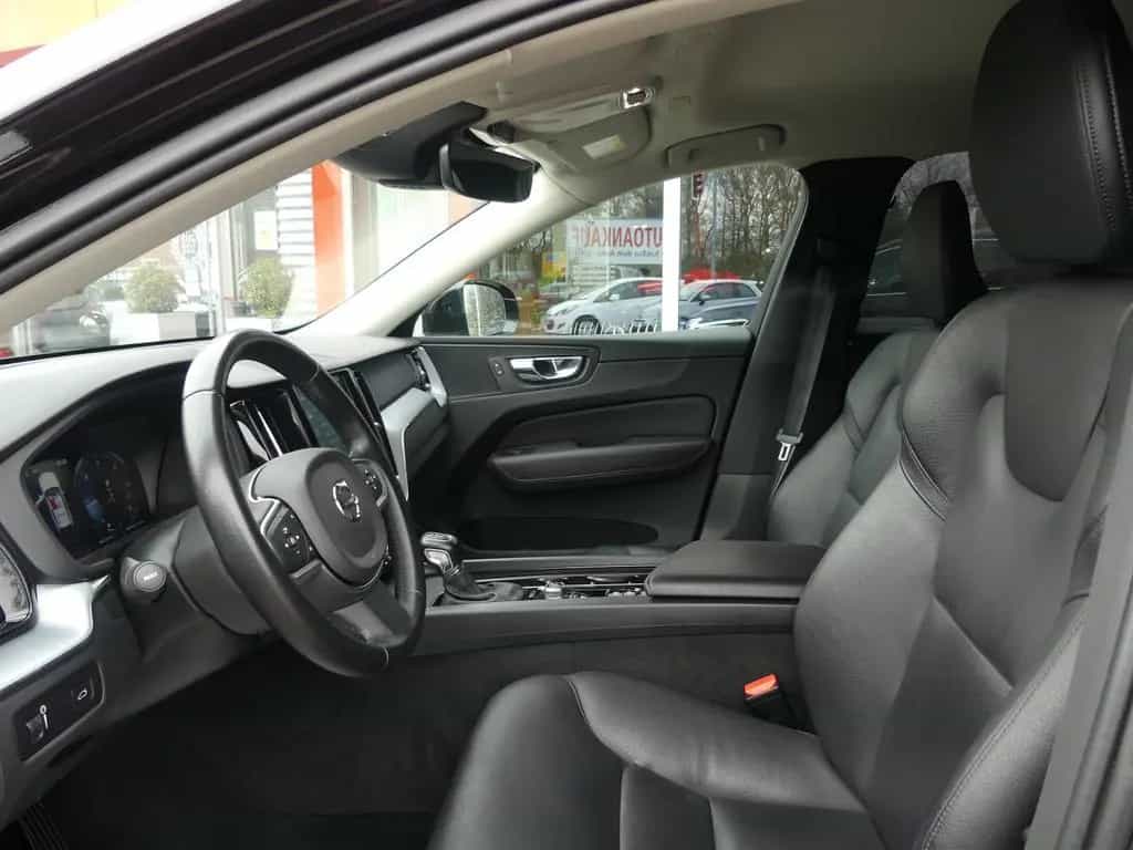 Volvo XC60 Momentum Pro 2WD Leder*Navi*SHZ 06/2019-photo-10
