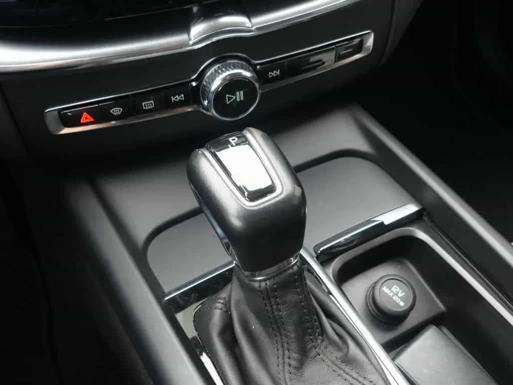 Volvo XC60 Momentum Pro 2WD Leder*Navi*SHZ 06/2019-photo-21